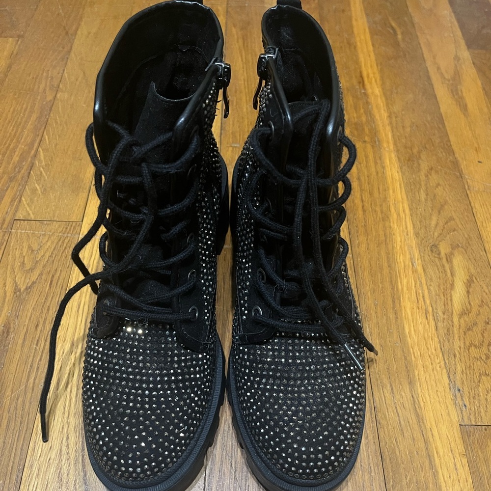USED: Size 7 Madden Girl Boots. Rhinestone Studded
